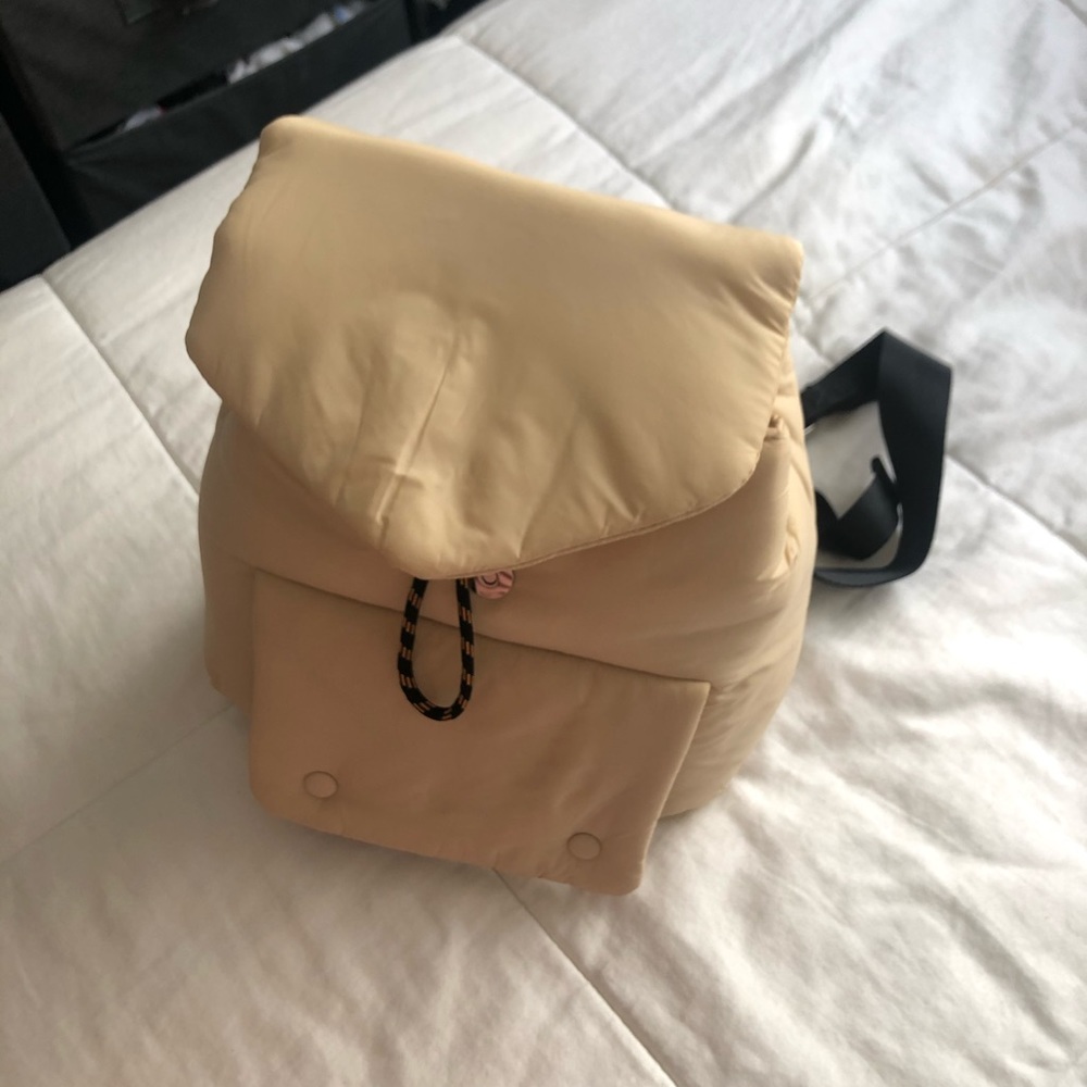 Zara Beige Puffer Backpack